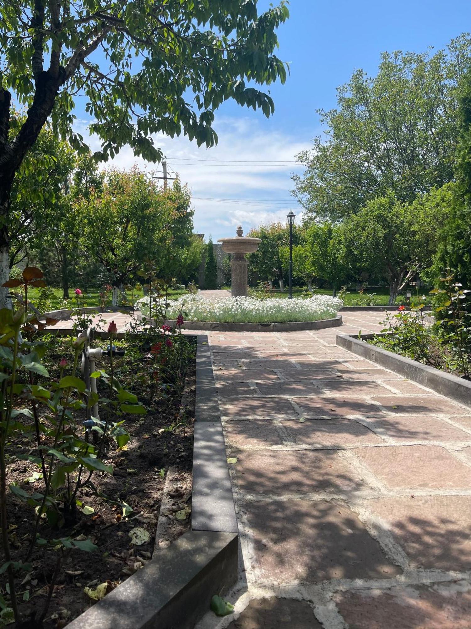 In Gyumri Hotel Exterior photo